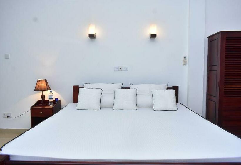 غرفة ديلوكس, Minuri Villa
