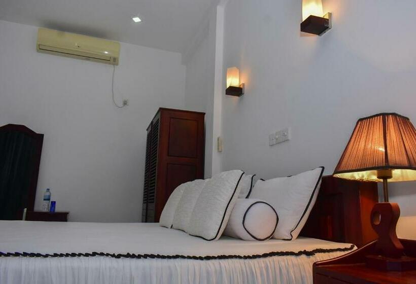 디럭스 룸, Minuri Villa