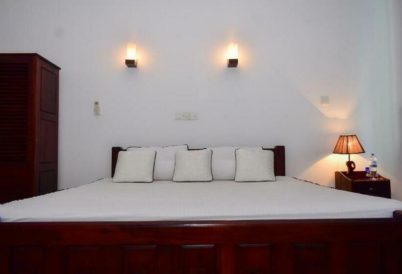 디럭스 룸, Minuri Villa