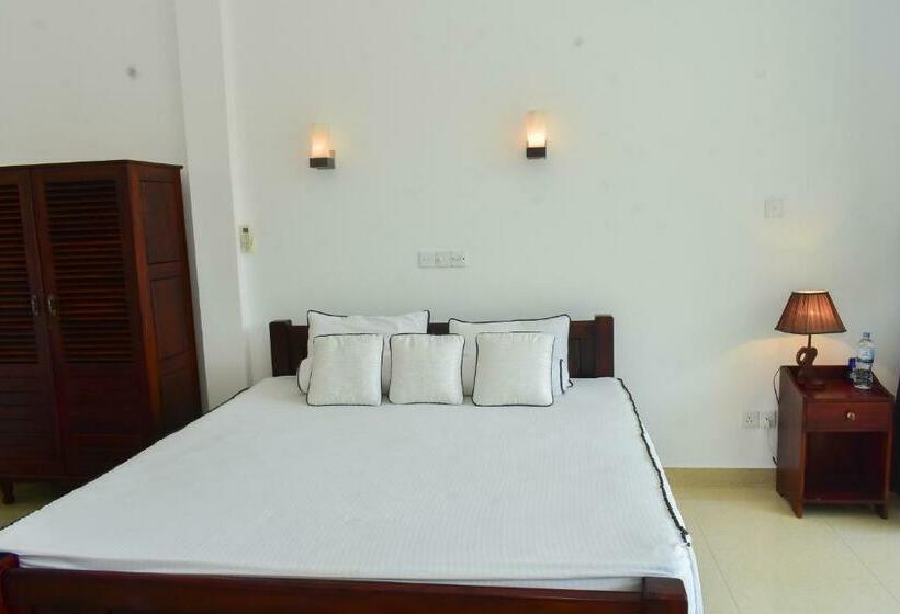 디럭스 룸, Minuri Villa