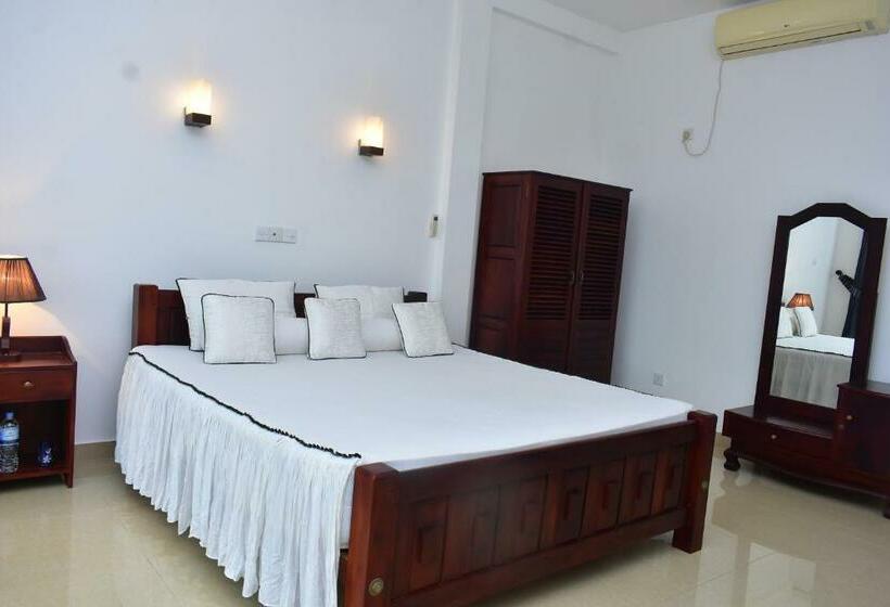 غرفة ديلوكس, Minuri Villa