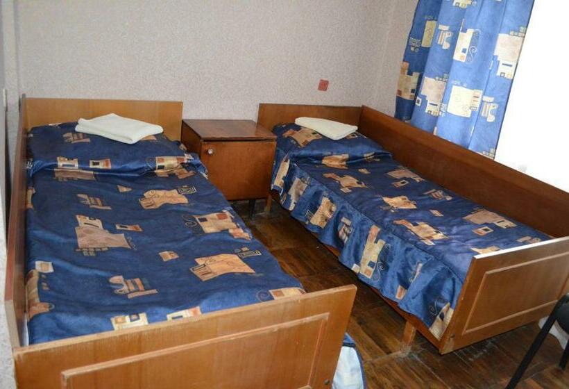 اتاق اکونومی, Predslava