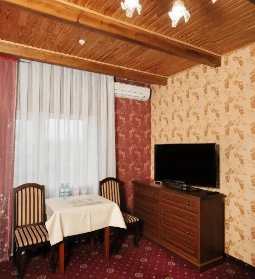 اتاق راحتی, Stanislavskiy Dvir