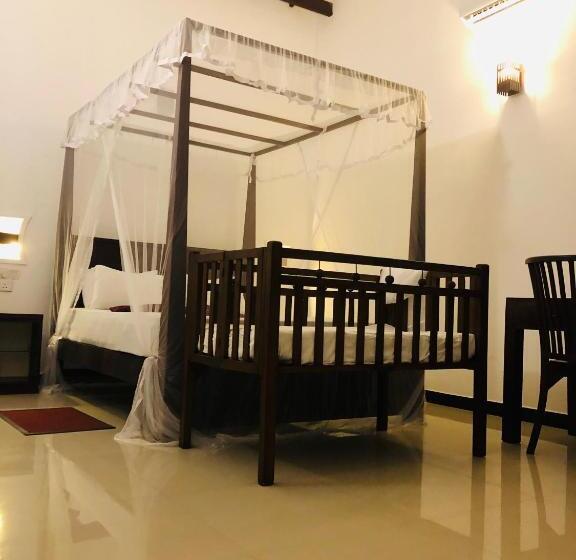 Deluxe room with river view, Tinara River Inn, Weligama