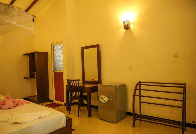 Family Room, Tinara River Inn, Weligama