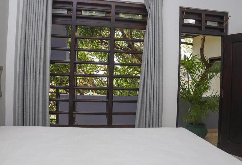 Standard Room Garden View, Tinara River Inn, Weligama