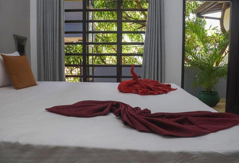 Standard Room Garden View, Tinara River Inn, Weligama