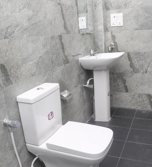 Deluxe Room with Balcony, Tinara River Inn, Weligama