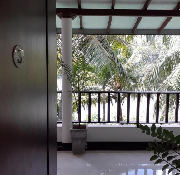 Family Room, Tinara River Inn, Weligama