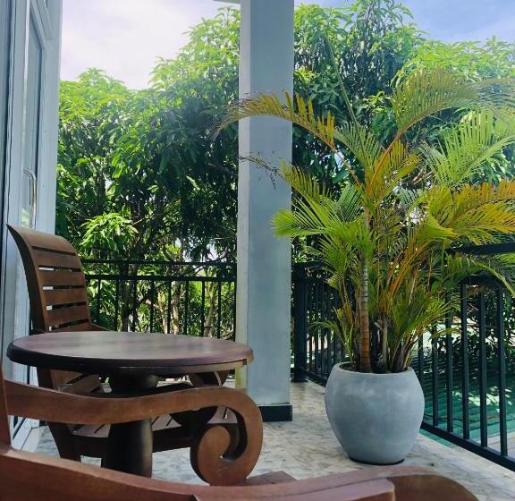 Deluxe Room King Size Bed, Tinara River Inn, Weligama