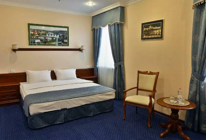 Habitación Estàndard Individual, Ukraine Rivne