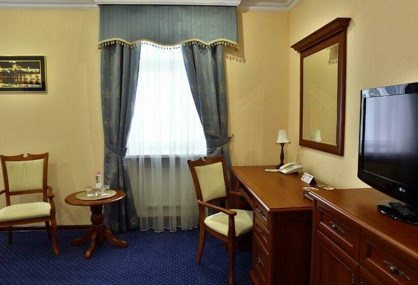 标准单人间, Ukraine Rivne