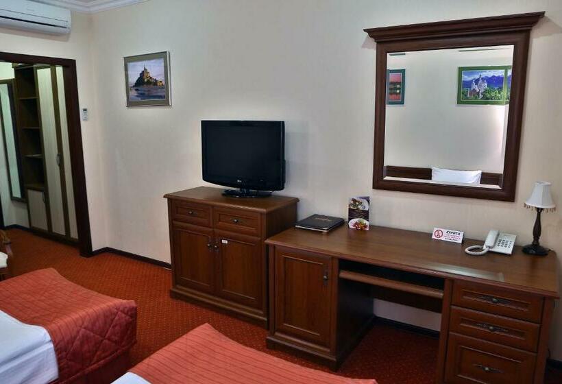 标准间, Ukraine Rivne