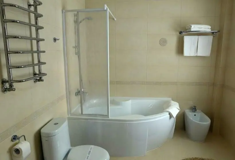 Suite, Ukraine Rivne