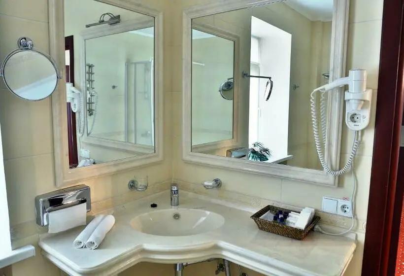 Suite, Ukraine Rivne