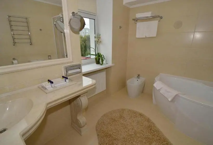 Suite Comfort, Ukraine Rivne