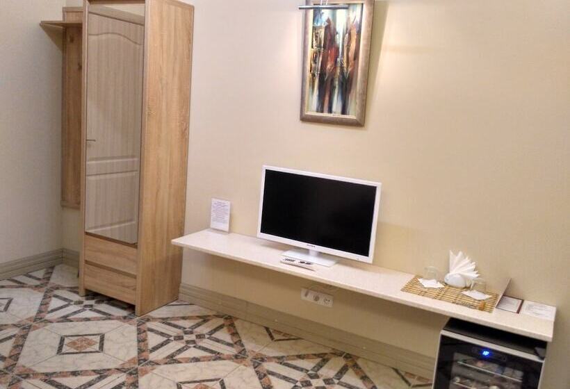 اتاق استاندارد یک نفره, Zs Club