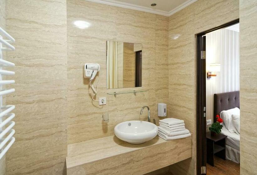 غرفة قياسية, Lisova Pisnia Resort