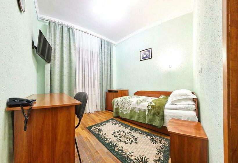 غرفة قياسية فردية, Resort Hotel Karpaty