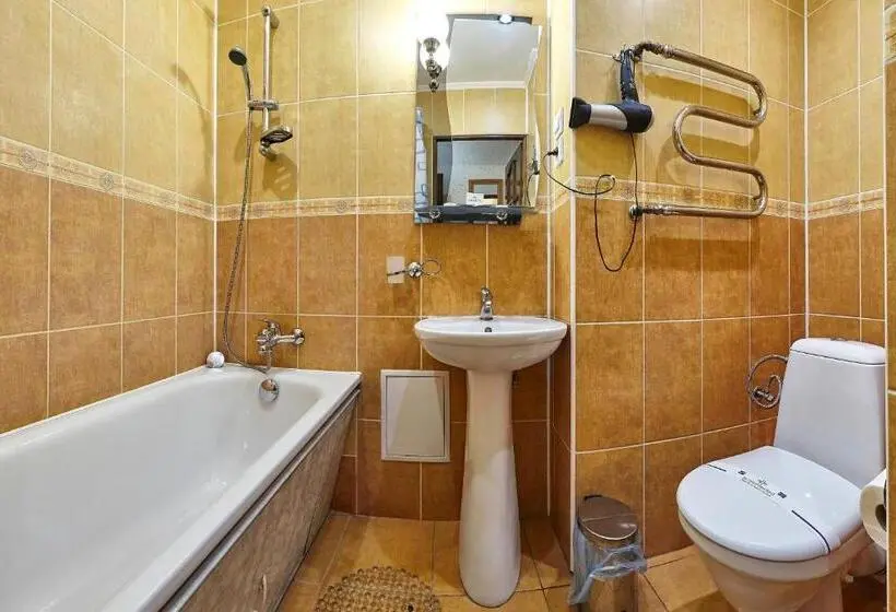 Juniorsviitti, Resort Hotel Karpaty