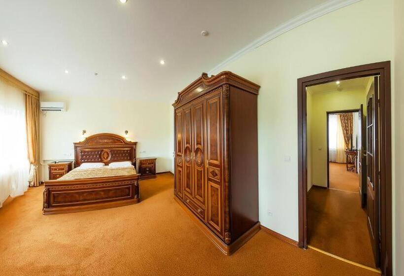 شقة غرفة واحدة, Resort Hotel Karpaty