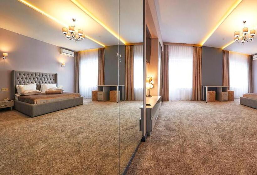 Апартаменты Deluxe 1 Спальня, Resort Hotel Karpaty