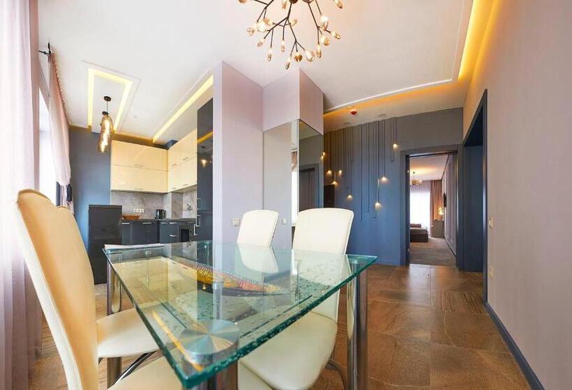 Апартаменты Deluxe 1 Спальня, Resort Hotel Karpaty