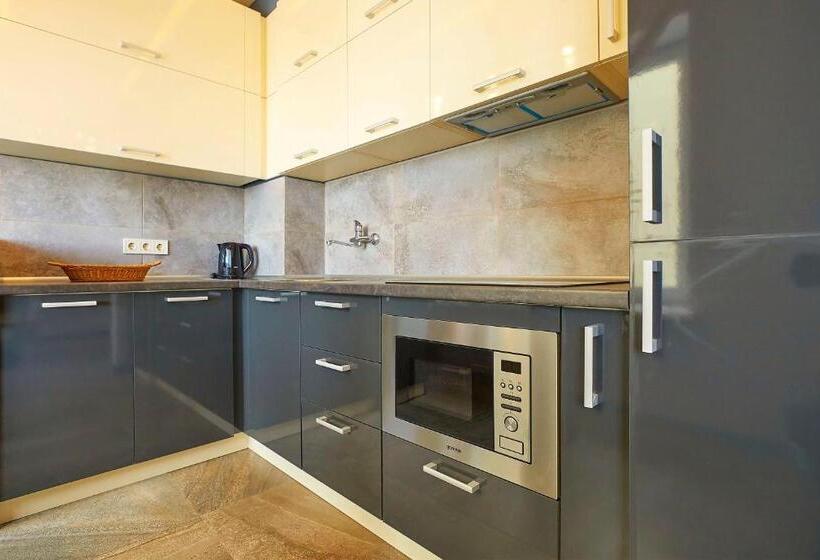 آپارتمان لوکس 1 خوابه, Resort Hotel Karpaty