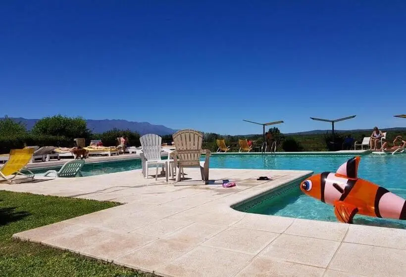 Superior Kolmen Hengen Huone, Balcón Del Río, Hotel De Campo Y Cabañas