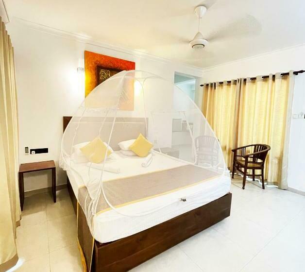 스탠다드 룸 킹사이즈 침대, Dambulla Rock Arch