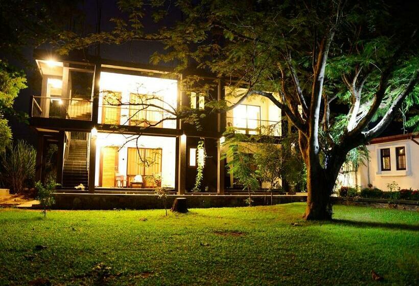 스탠다드 룸 킹사이즈 침대, Dambulla Rock Arch