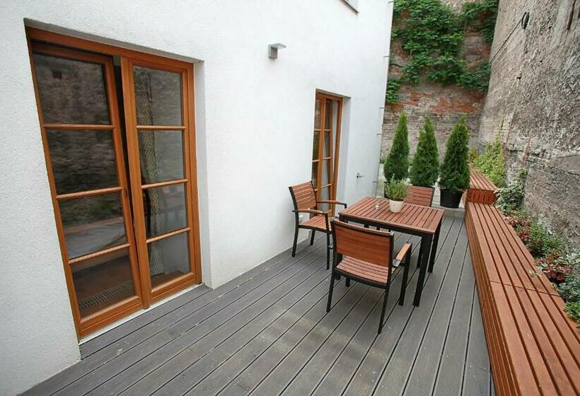 スタンダードインサイドビュールーム, Penzion Dobré časy