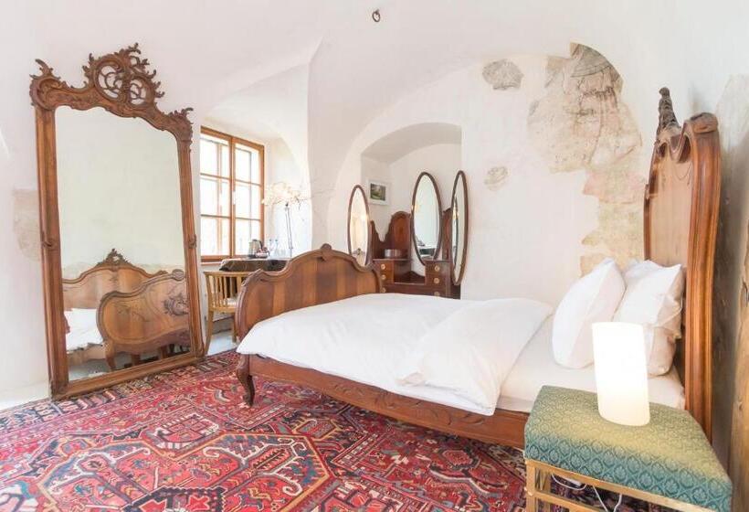 חדר סטנדרט, Chateau Třebešice