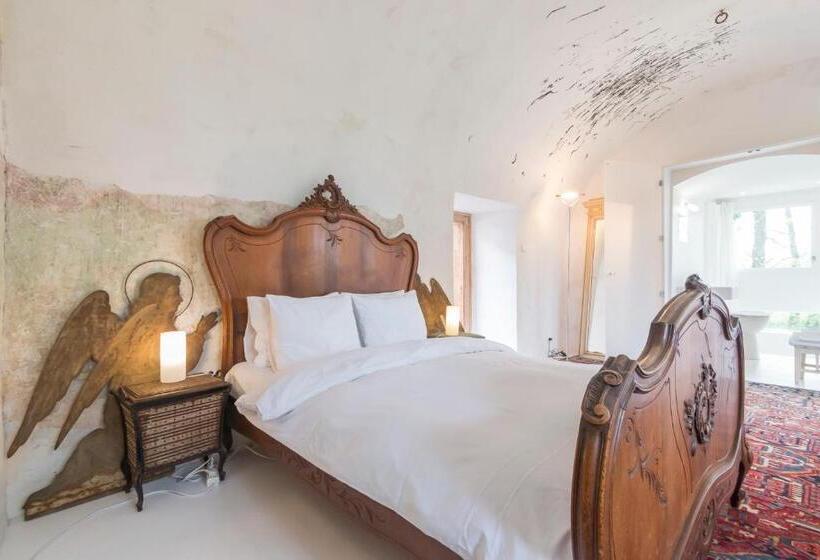Номер Стандарт Вид на Сад, Chateau Třebešice