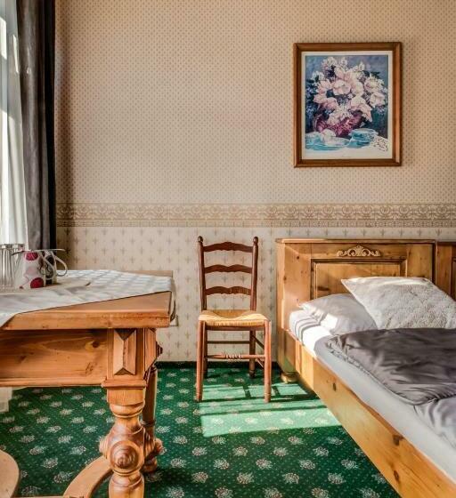 غرفة قياسية, Maxim