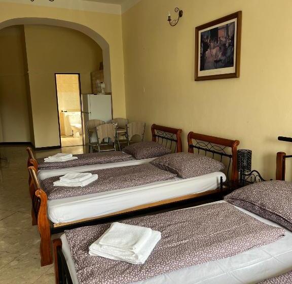 إستديو عائلى, Maxim