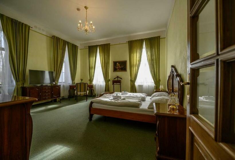 חדר דלוקס, Na Zámečku