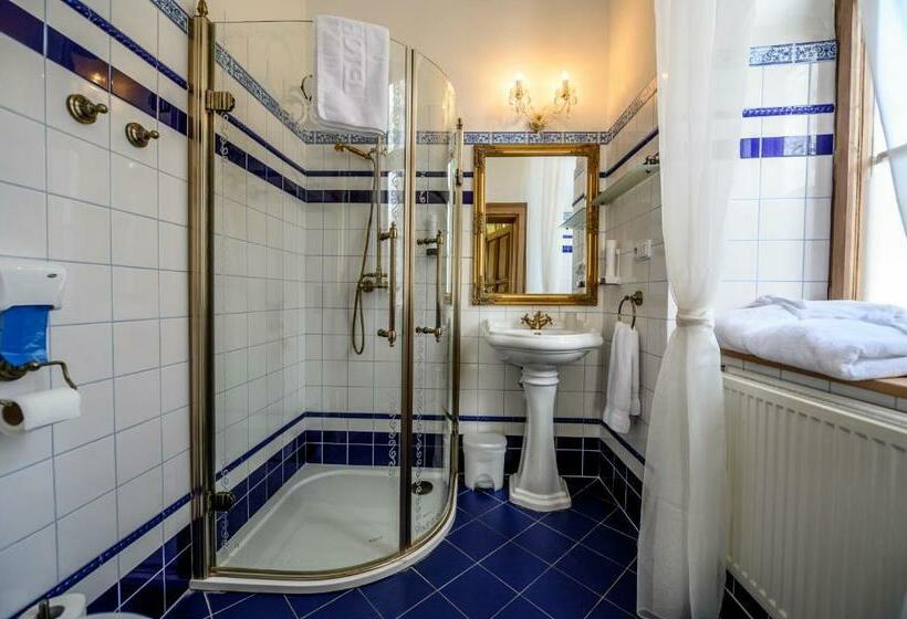 חדר דלוקס, Na Zámečku