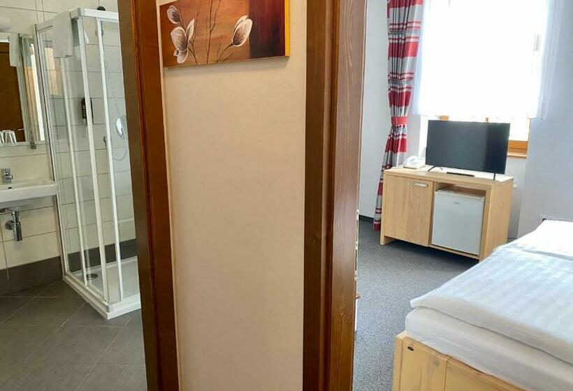 غرفة قياسية, Praděd Thamm