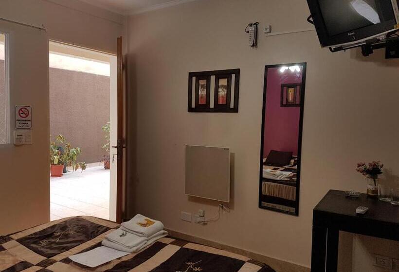 اتاق اکونومی یک تخته, San Carlos