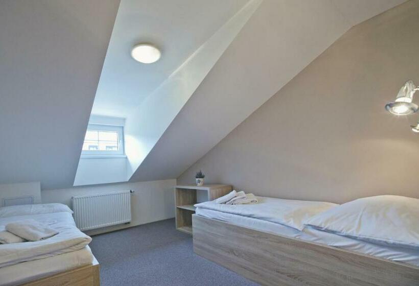 اتاق استاندارد چهار تخته, Sport