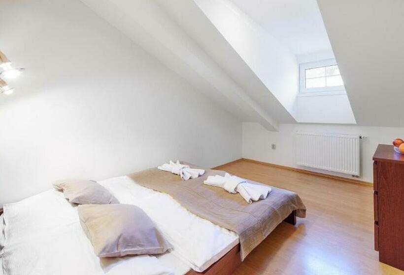 اتاق استاندارد چهار تخته, Sport