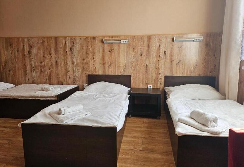 اتاق پنج‌تخته استاندارد, Taurus