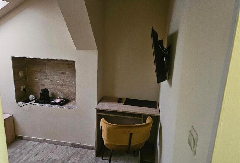 اتاق استاندارد یک نفره, Taurus