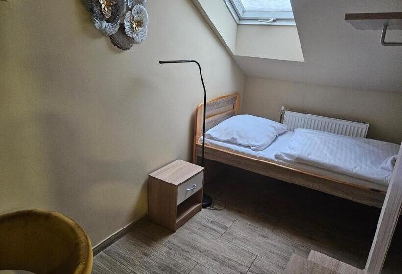 اتاق استاندارد یک نفره, Taurus