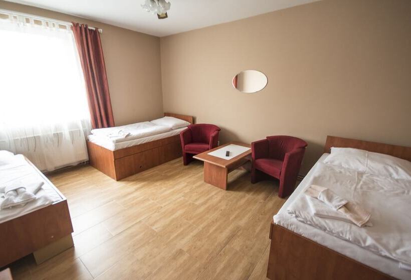 اتاق استاندارد سه نفره, Taurus