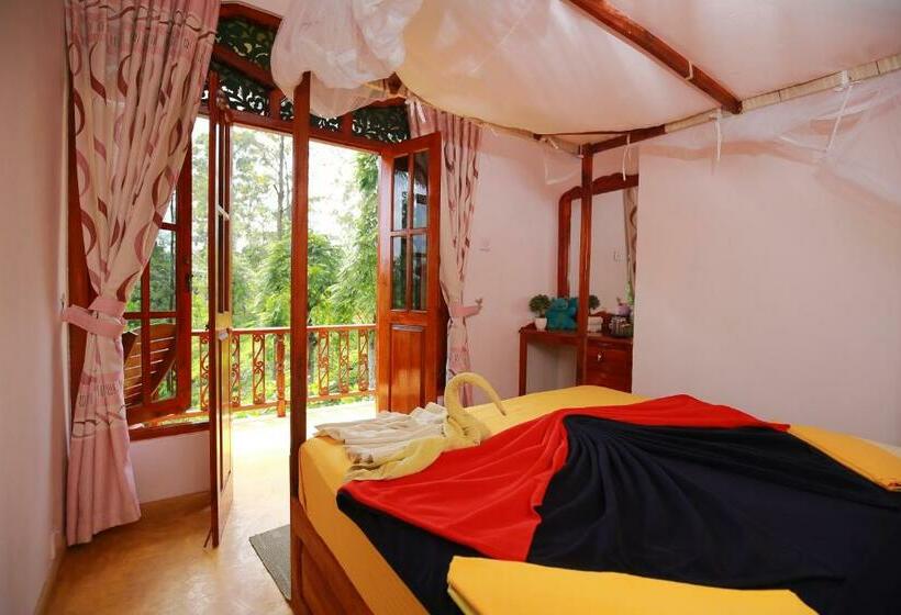 バルコニー付きスタンダードルーム, Tea Forest Lodge