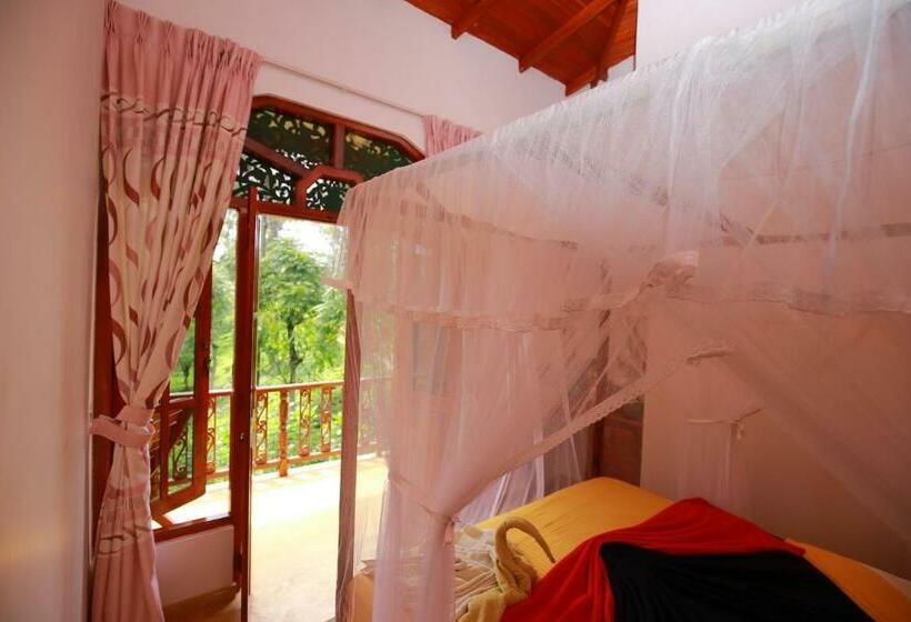 バルコニー付きスタンダードルーム, Tea Forest Lodge