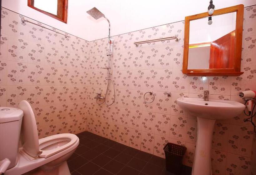 バルコニー付きスタンダードルーム, Tea Forest Lodge