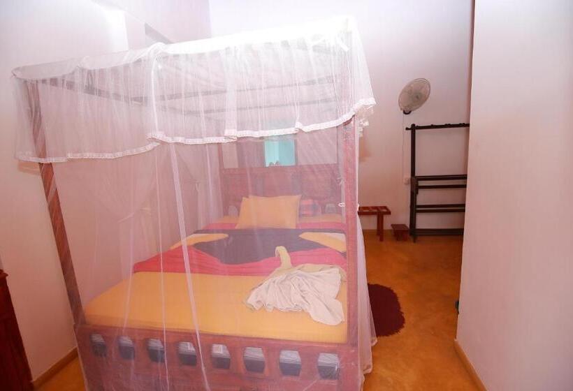 バルコニー付きスタンダードルーム, Tea Forest Lodge